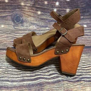 Women’s Lucky Brand Brown Trisa Wood Platform Shoes. 9M. GUC. No box.